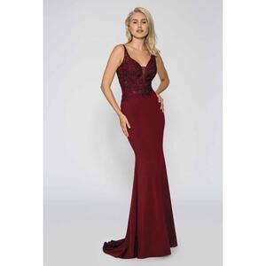 NEW STELLA COUTURE sleeveless v-neck embroidered mermaid maxi dress in burgundy